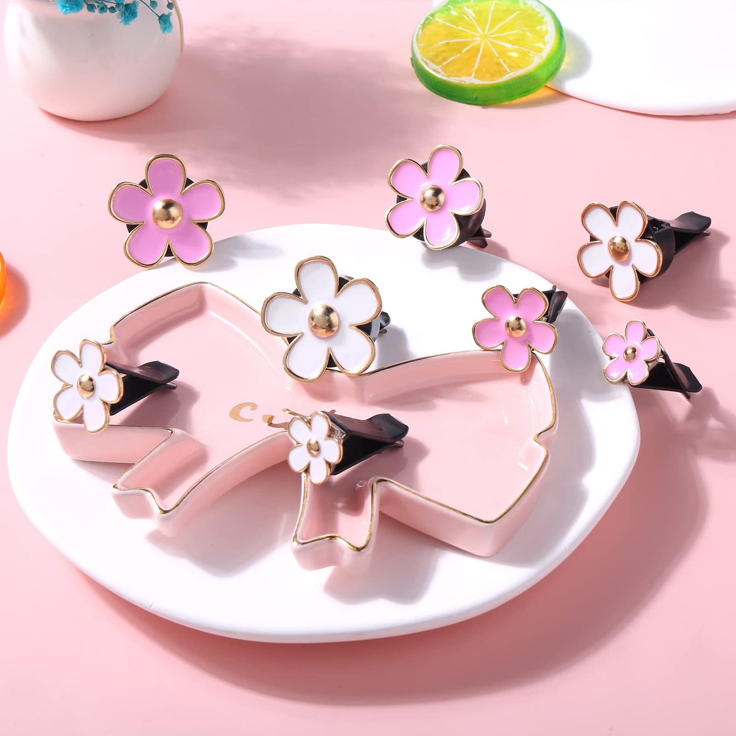 8 Stück Gänseblümchen Blume Auto Lufterfrischer Clip Autozubehör Innenraum Deko Frauen Auto Aromatherapie Ätherisches Öl Diffusor Auto-Dekorationszubehör Auto Deko Innen Für Auto (Schwarz,Weiß)