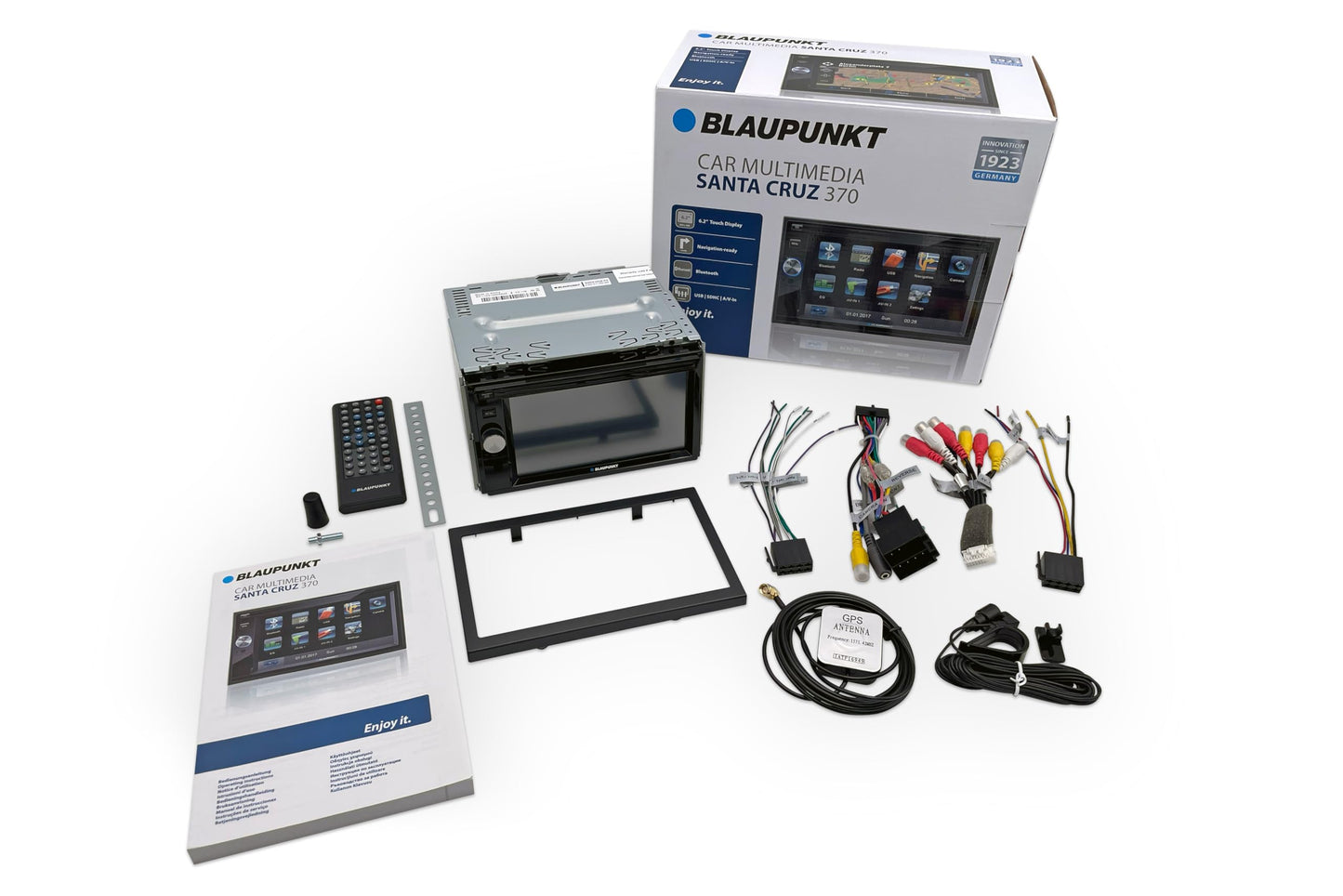 Blaupunkt Santa Cruz 370 Double DIN CD / MP3 Car Radio with Touchscreen/Bluetooth/USB/SD/iPod